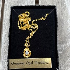 Vintage Gold Genuine Opal Pendant Necklace